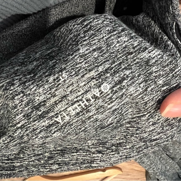 Athleta Womens Exhale Heel Leggings Stash Pocket High Rise Gray Yoga - Picture 8 of 9